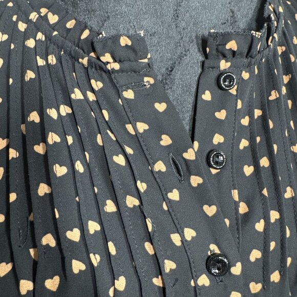 Adrianna Papell Black Heart Print Pleated Button-Front Blouse Long Sleeve Womens - Picture 2 of 7